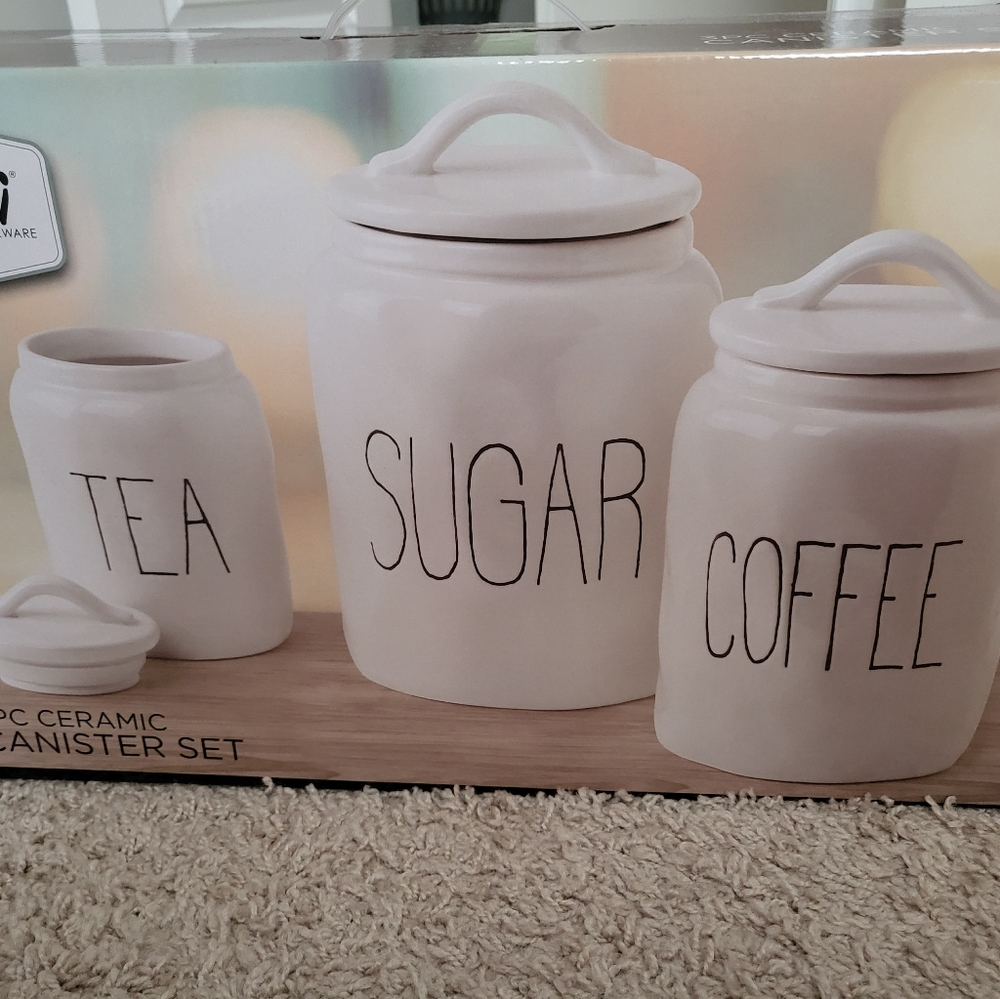 Canister set.